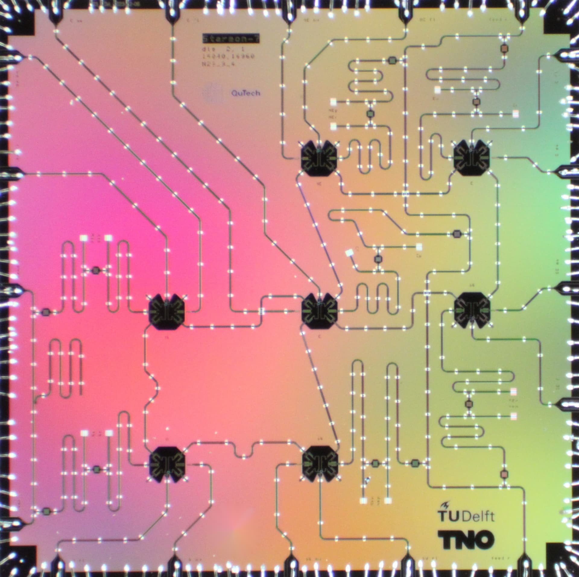 Starmon quantum processor chip